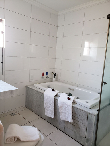 Bathroom 4, Grand`Enio Hotel e Cantina, Varginha