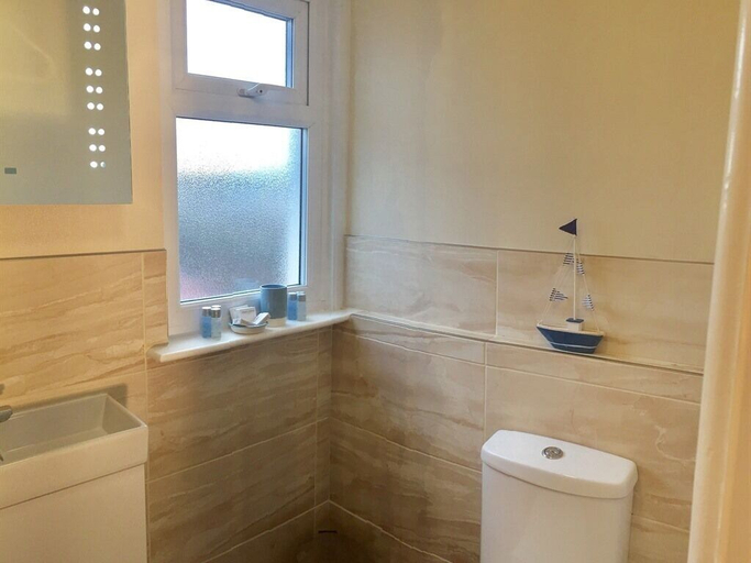 Bathroom 5, Channel View Hotel, Torbay