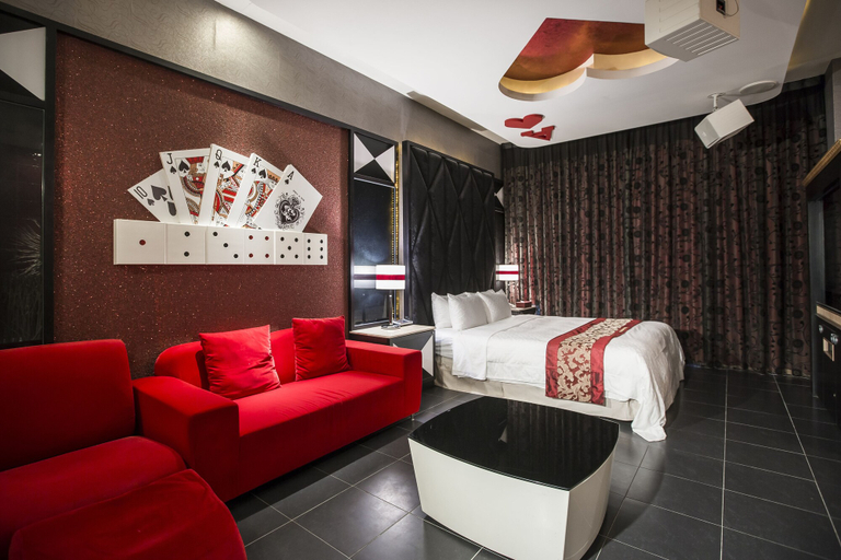 Bedroom 2, MoonArea Business Leisure Motel, Yulin