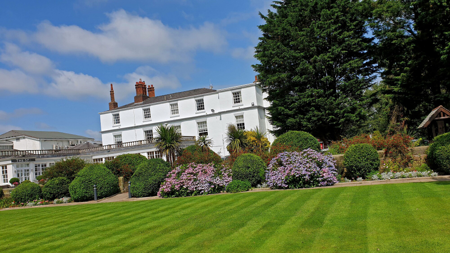 Exterior & Views 2, Rowton Hall Hotel and Spa, Cheshire West and Chester