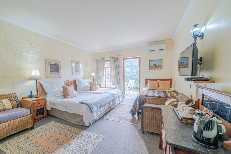 Bedroom 4, Agulhas Country Lodge, Overberg