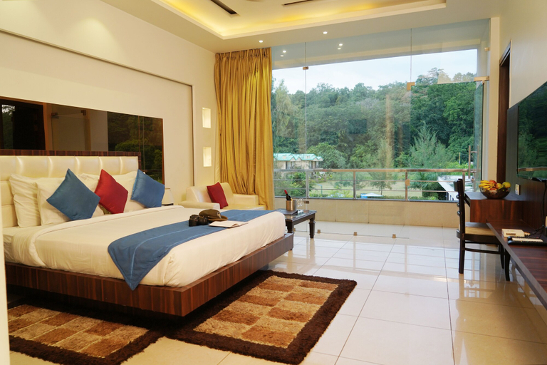 Bedroom 3, Winsome Resort & Spa, Nainital