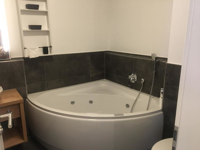 Bathroom 3, Feldberg Lodge, Breisgau-Hochschwarzwald
