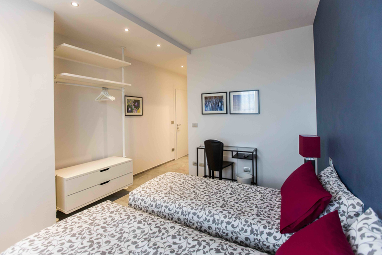 Bedroom 2, B&B Cascina Belmonte, Cuneo