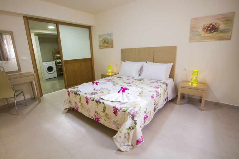 Bedroom 4, Campagna Mare, Crete
