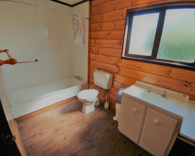 Others 5, Pineacres Motel and Park, Waimakariri