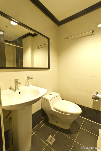 Bathroom 4, Richmond Plaza Hotel, Cebu City