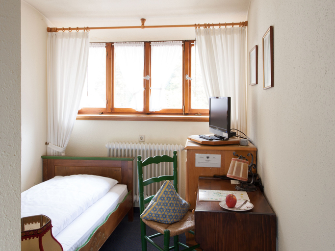 Bedroom 3, Hotel Gasthaus Adler, Breisgau-Hochschwarzwald