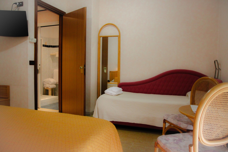 Bedroom 19