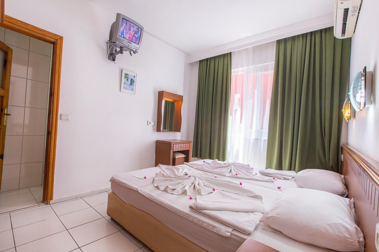 Bedroom 4, Bayram Apart Hotel, Alanya