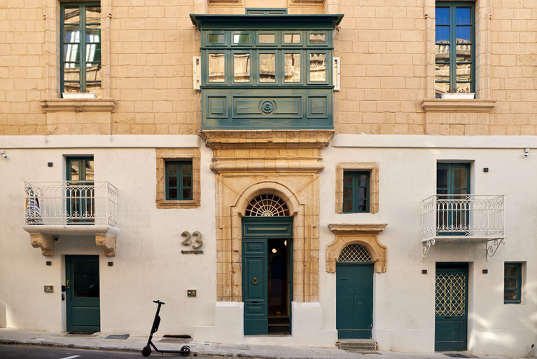 Exterior & Views 2, 23 Boutique