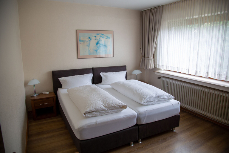 Bedroom 3, Hotel Haus Kastanienhof, Mülheim an der Ruhr