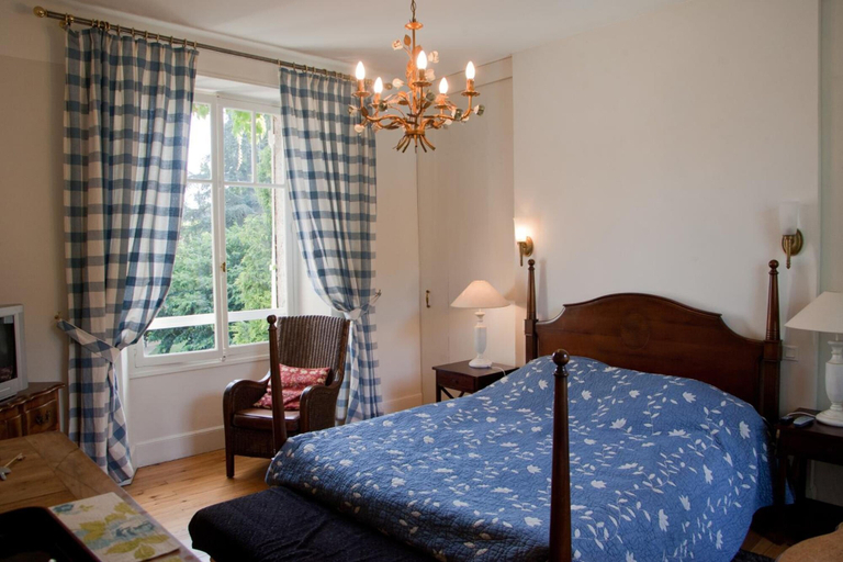 Bedroom 3, Chambres d'hôtes Les Pratges, Lot