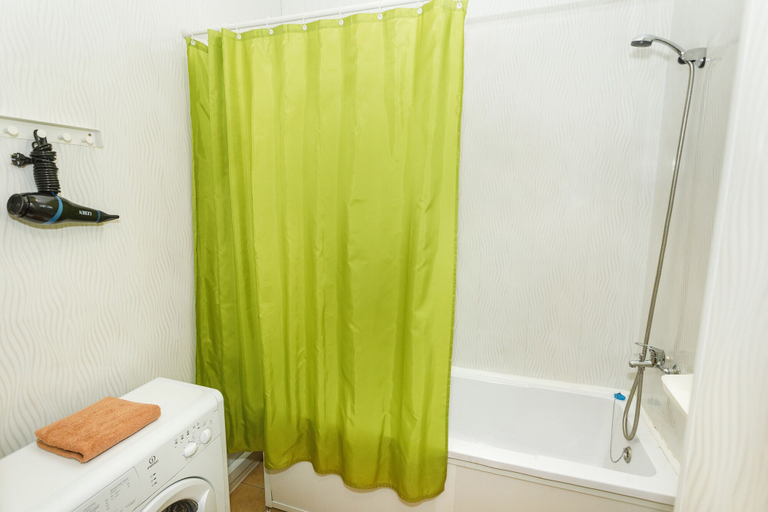 Bathroom 3, Apartment Etazhydaily 8 Marta, Ekaterinburg gorsovet