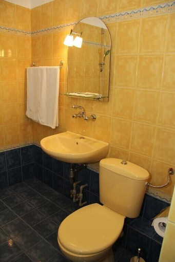 Bathroom 4, Chairite, Stolichna