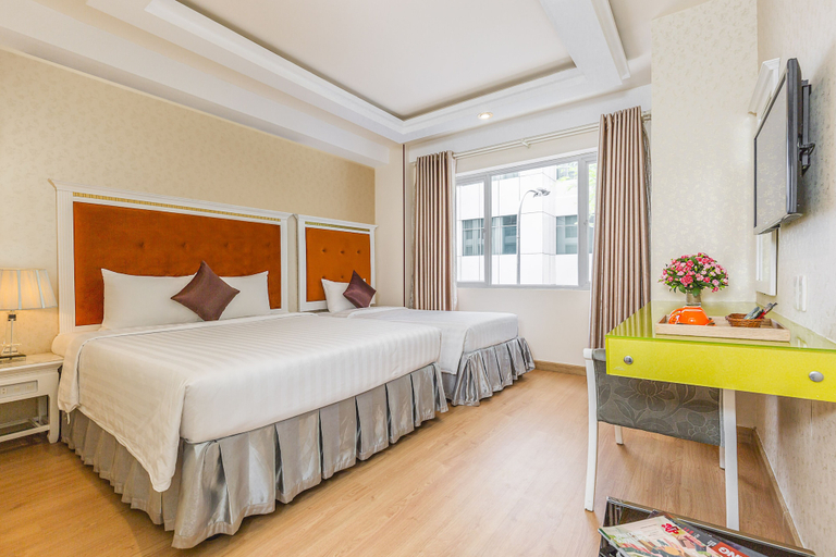 Bedroom 3, Dyn Opera Hotel, District 1