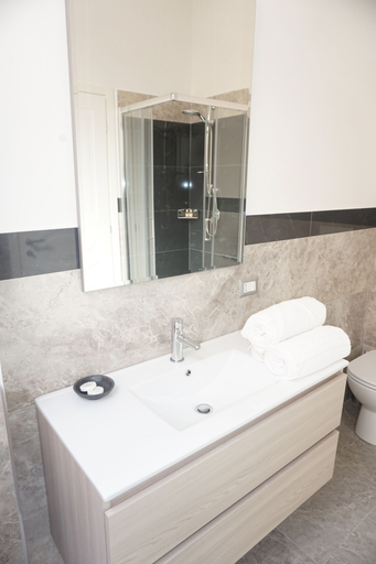 Bathroom 5, Residence Stendhal Guest House, Roma