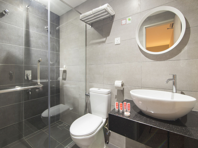Bathroom 3, Yootel Boutique Hotel, Hulu Langat