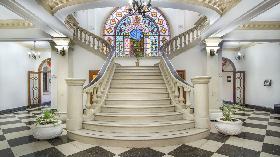 Others 5, Hotel Urdinola, Saltillo