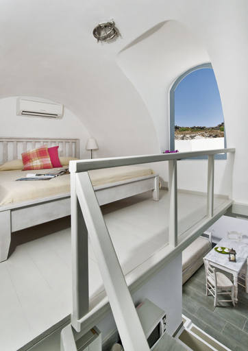 Bedroom 2, Aura Marina Apartments Santorini, South Aegean