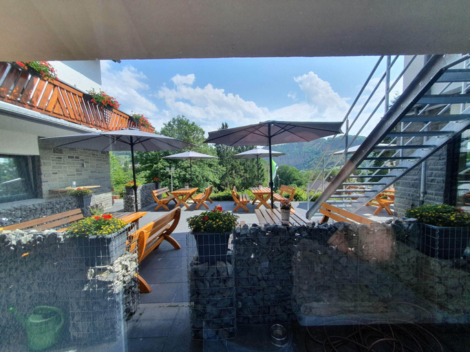 Exterior & Views 2, Pension Haus Diefenbach, Düren