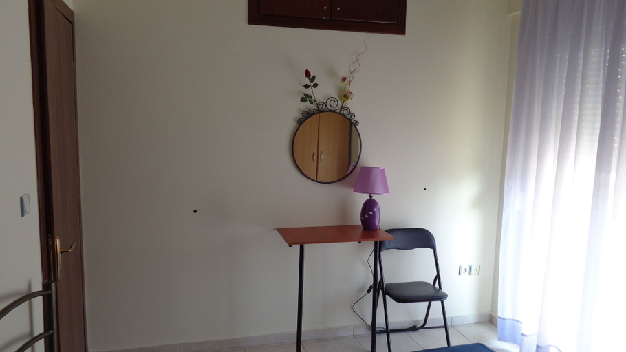 Bedroom 4, Mouses-X, Central Macedonia