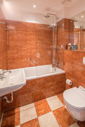 Bathroom 5, Hotel Deutscher Kaiser, Nürnberg