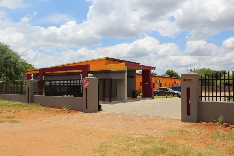 Exterior & Views 2, Kings Palace Guest House, Palapye