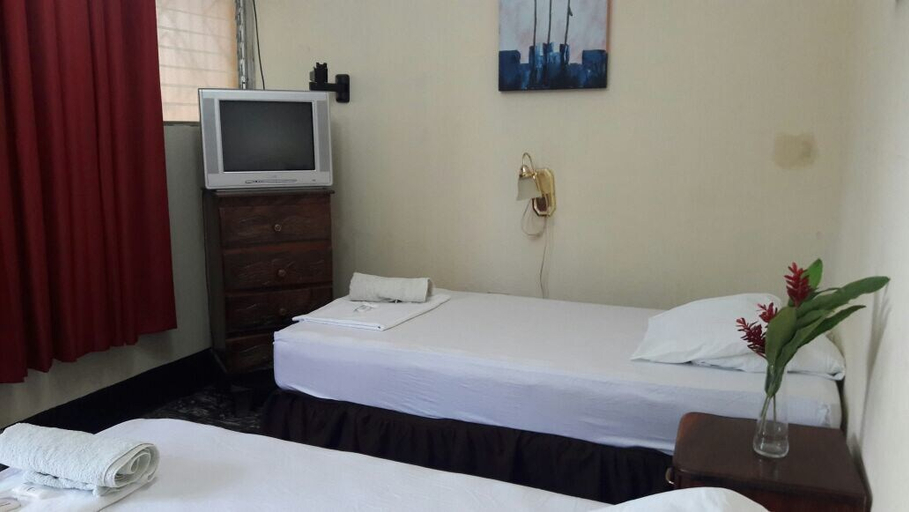 Bedroom 5, Hotel Yeland, Nagarote