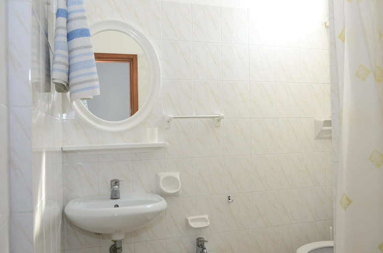 Bathroom 3, Hotel Pensione Elena, Rimini