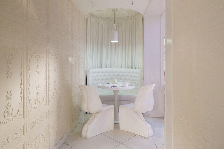 Bedroom 2, Vice Versa, Paris