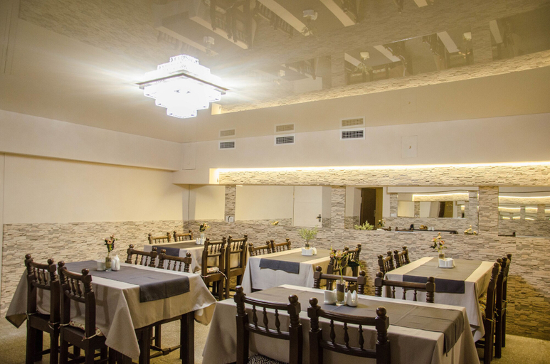 Food & Drinks 4, Imperial House, Tbilisi