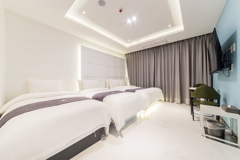 Bedroom 3, Rosabell Hotel, Ansan