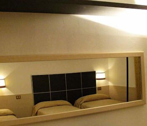 Bedroom 3, Hotel Sant Ilario, Trento