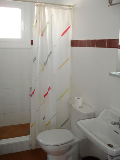 Bathroom, Bungalow Cala Llobeta 16, Tarragona