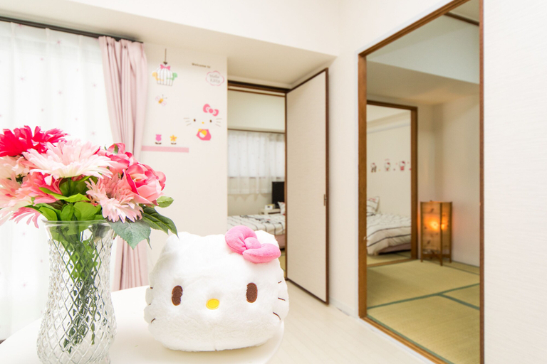 Others 4, Universal Room, Osaka