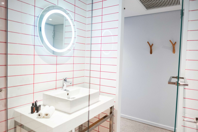 Bathroom 3, Radisson RED V&A Waterfront, Cape Town, City of Cape Town