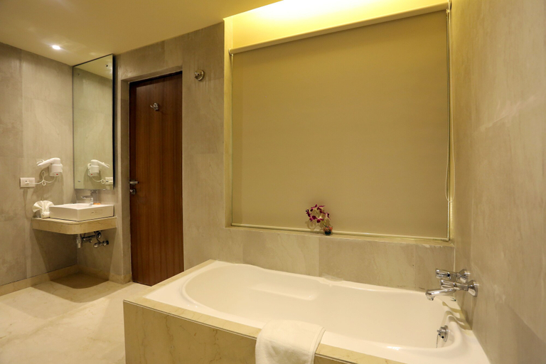 Bathroom 4, Regenta Orko's Kolkata, South 24 Parganas