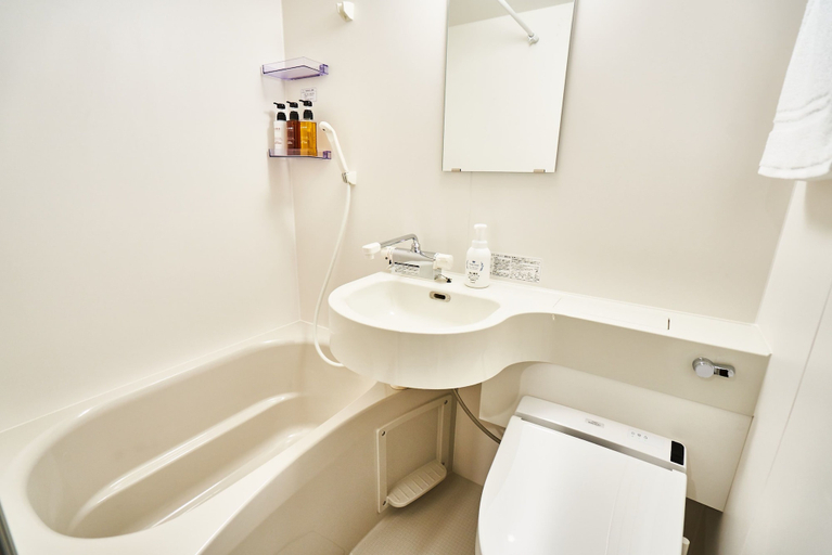 Bathroom 5, &And Hostel Hommachi East, Osaka