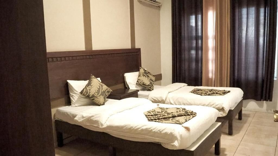 Bedroom 2, Alfawanees Hotel Apartments, Amman