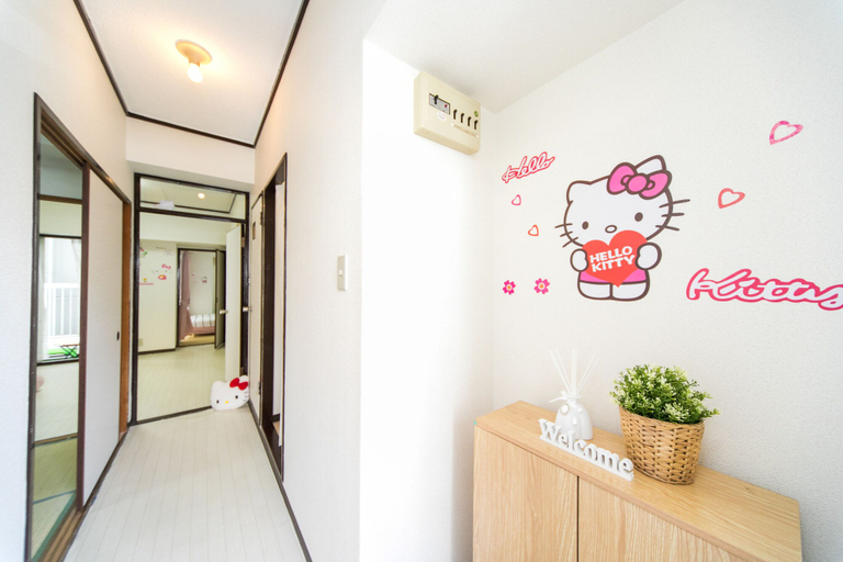 Others 5, Universal Room, Osaka