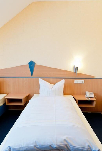 Bedroom 2, Landhotel Rauber, St. Wendel