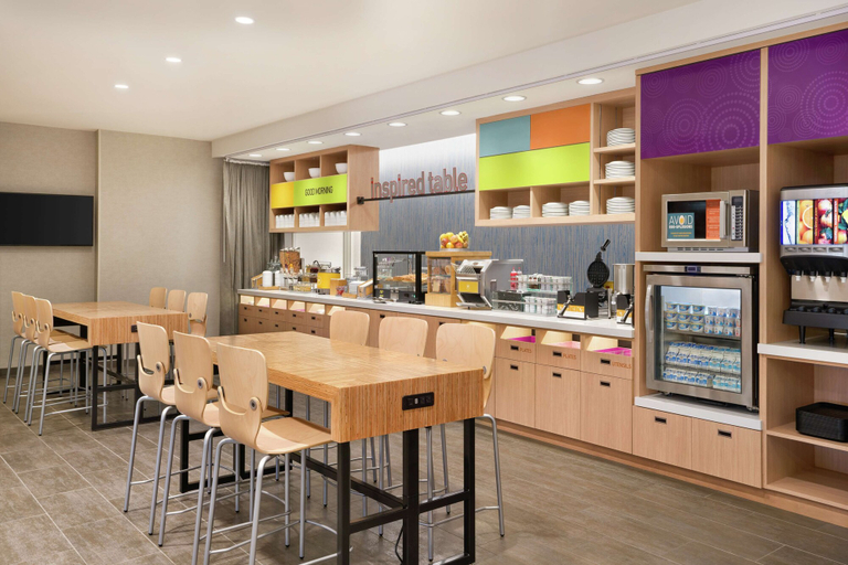 Food & Drinks 5, Home2 Suites by Hilton Harrisburg North, Dauphin