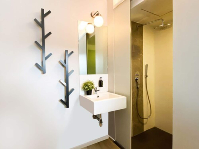 Bathroom 4, ST Signature Bugis Beach, SHORT OVERNIGHT, 12 hours: check in 7PM or 9PM, Singapore