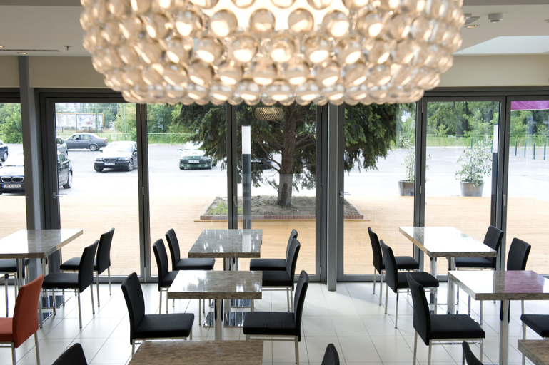 Food & Drinks 5, Expo Tower Hotel by Mellow Mood Hotels, Budapesti
