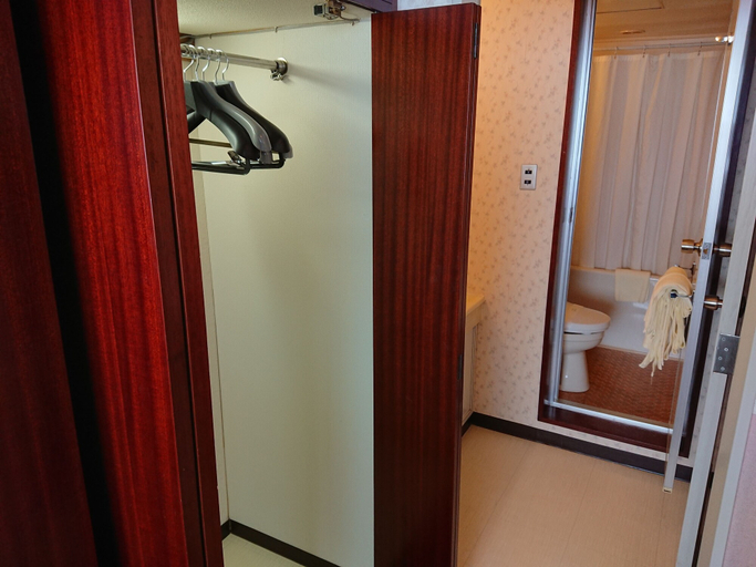 Bathroom 4, Mihara Kokusai Hotel, Mihara