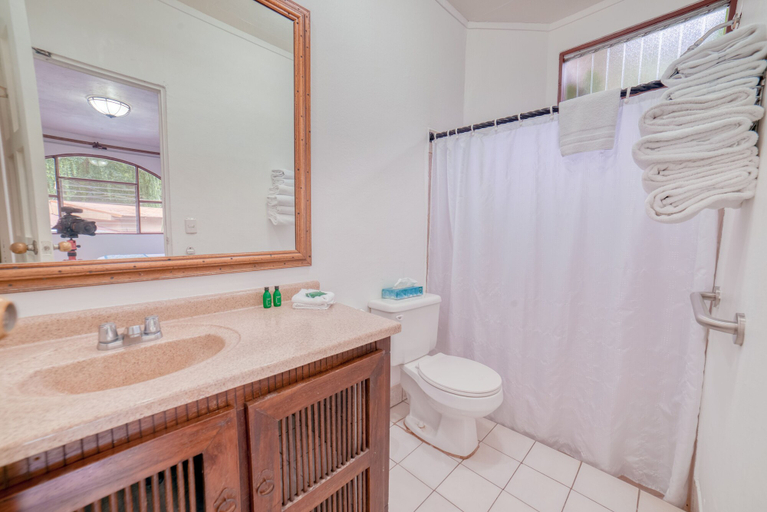 Bathroom 3, Hotel Punta Leona, Garabito