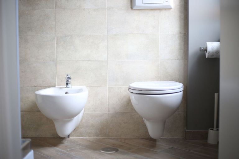 Bathroom 4, My Sweet Rome, Rome