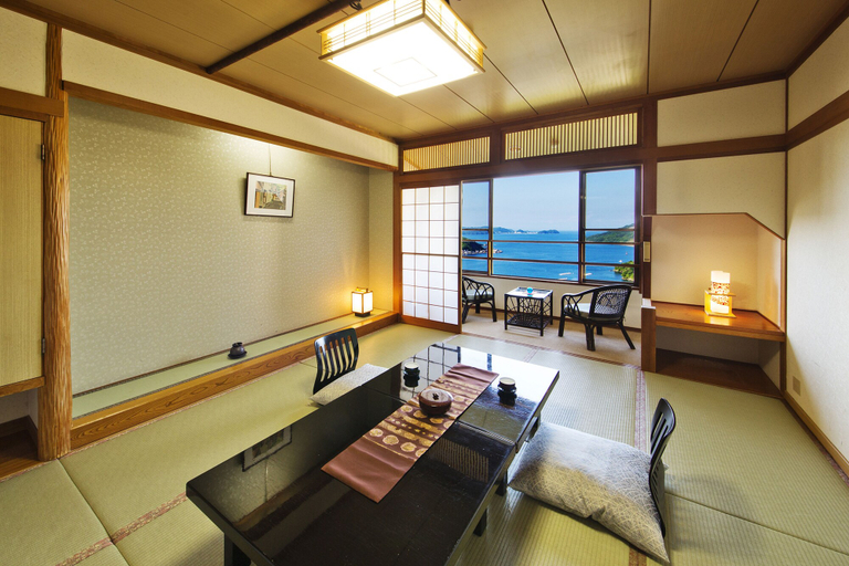 Bedroom 4, Toba View Hotel Hanashinjyu, Toba