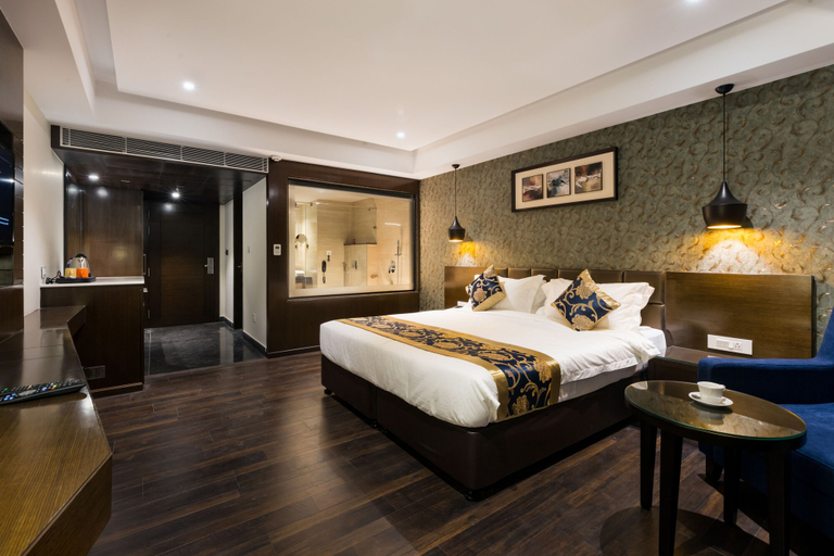 Bedroom 1, Hotel Saffron Crest, Jalpaiguri